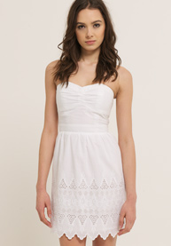 Kleid Broderie