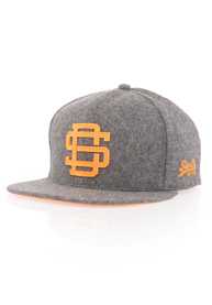 Melton snapback cap