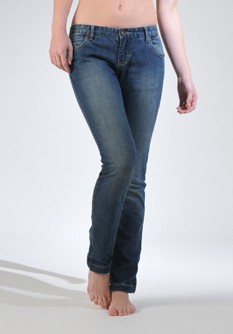 Leon Denim Straight Jean