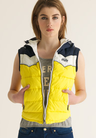 Retro bodywarmer met capuchon