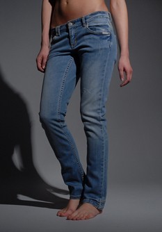 Marilyn Straight denims