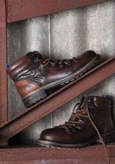 Summit Hiking Boot