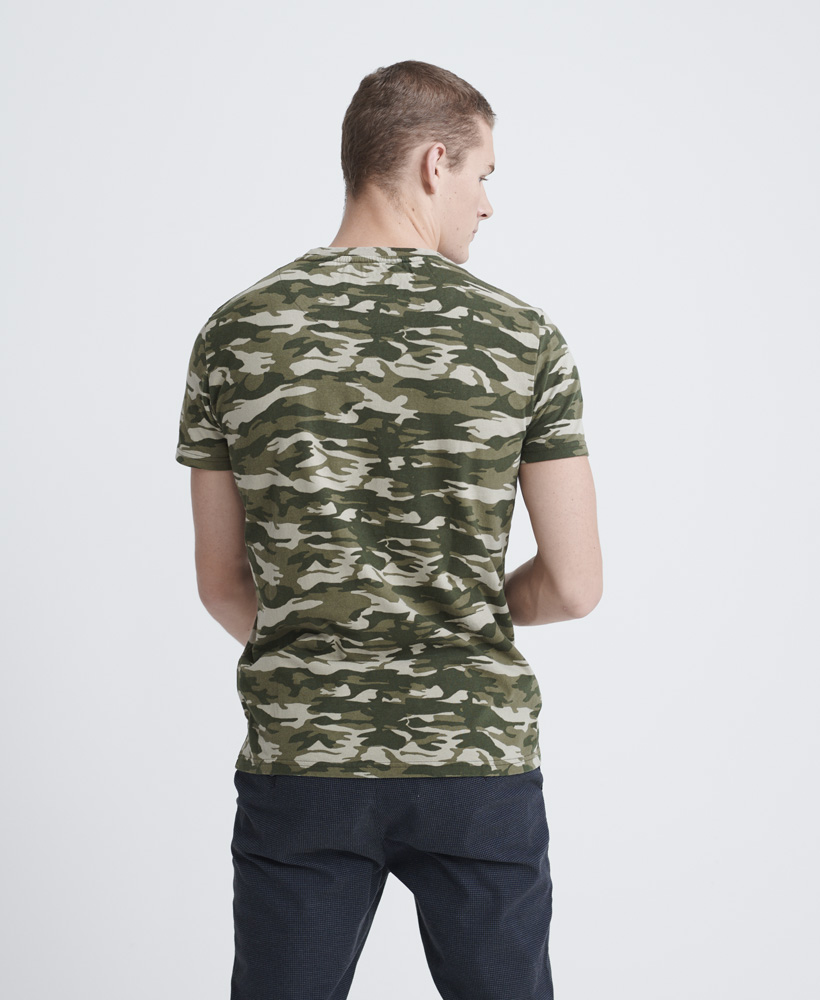 Superdry Herren Dry Graphic T-Shirt Mit Tarnmuster