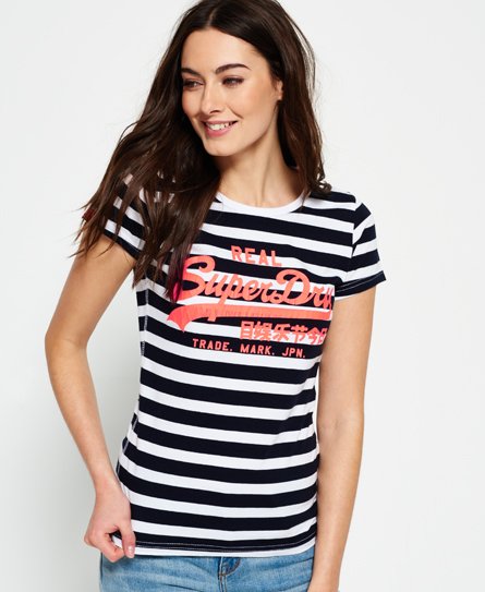 Superdry Vintage Logo Stripe T-shirt Vintage Logo Stripe T-shirt