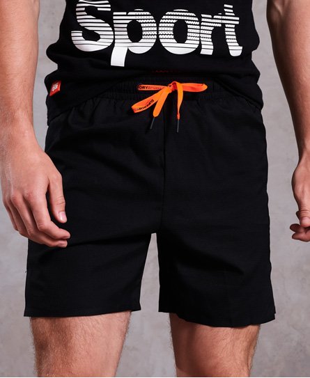 Superdry Βερμούδα Active με Διπλή Στρώση Βερμούδα Active με Διπλή Στρώση