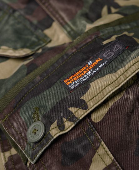 Mens - Core Cargo Heavy Shorts in Classic Camo | Superdry