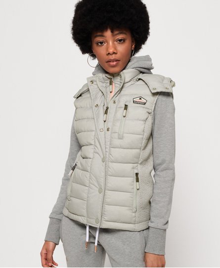 Superdry Schmal geschnittene Fuji Kapuzenweste mit Doppelreißverschluss Schmal geschnittene Fuji Kapuzenweste mit Doppelreißverschluss