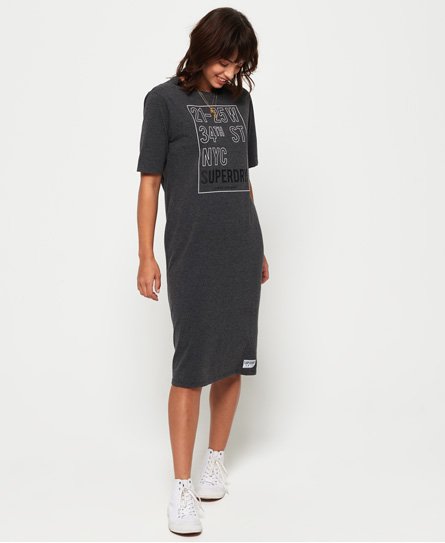 Superdry Kellow Midikleid mit Grafik Kellow Midikleid mit Grafik155498