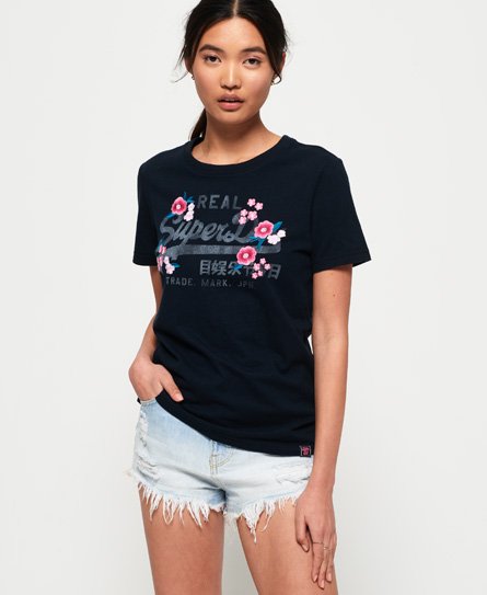 Superdry Vintage Logo Embroidered Floral T-shirt Vintage Logo Embroidered Floral T-shirt149534