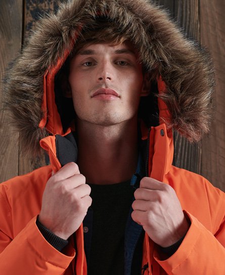 Hombre – Cazadora bómber Everest en Naranja Intenso Superdry ES