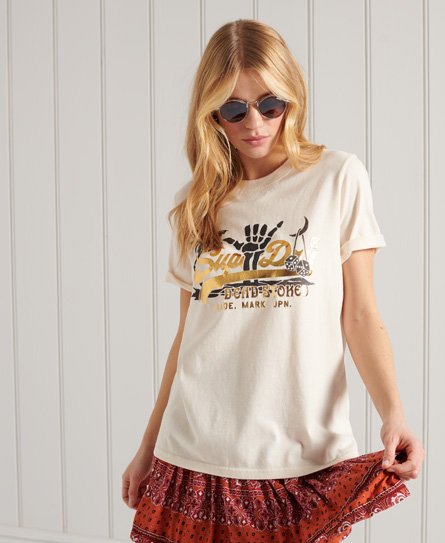 Click to view more detailed imagery on our partner's website Superdry Vintage Logo Itago T-shirt In Cream