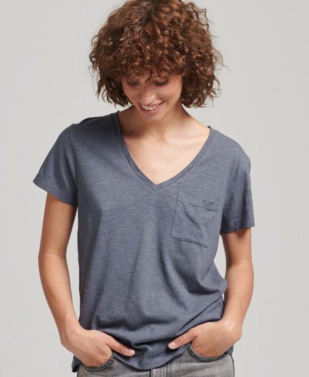 T-Shirt aus strukturiertem Jersey mit V-Ausschnitt und Tasche