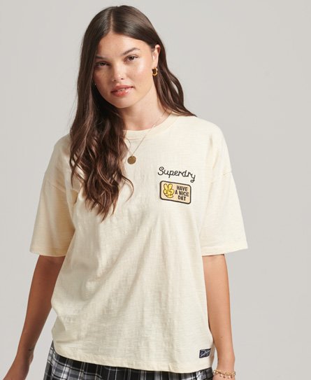 T-shirt dal taglio ampio con toppa e logo anni '90