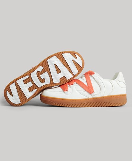 Kraftige Vegan sneakers med blonder