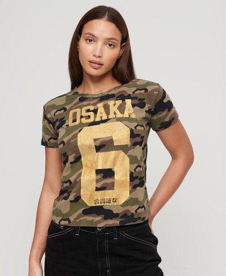 Osaka 6 90s T-shirt met camouflageprint