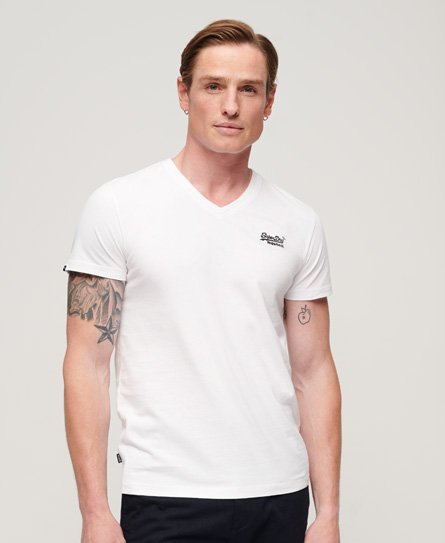 Camiseta con cuello de pico de algodón orgánico con logo bordado