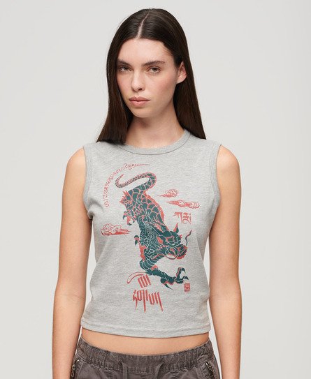 Kapeamallinen hihaton Superdry x Komodo Kailash Dragon -paita