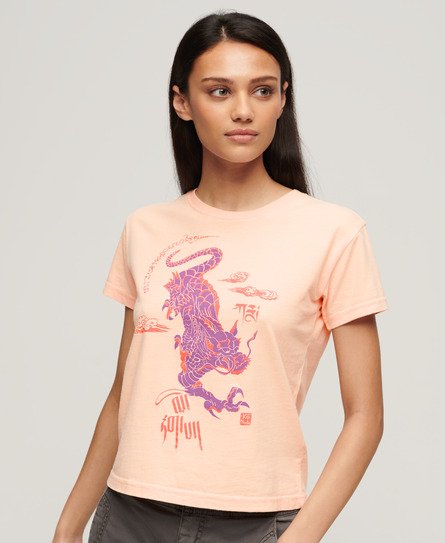 Komodo x Superdry Kailash Dragon t-tröja