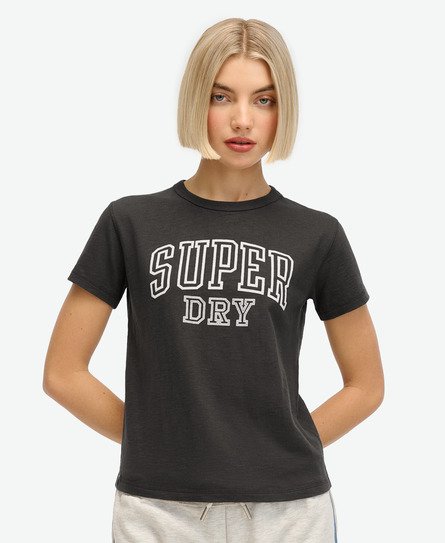 Superdry Damen Figurbetontes Athletic Essentials T-Shirt mit Grafik Schwarz