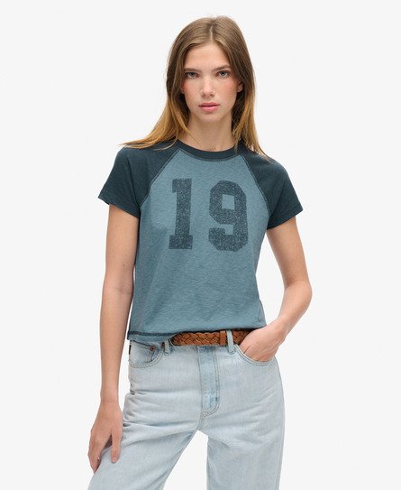 T-shirt attillata con maniche raglan Athletic Essentials