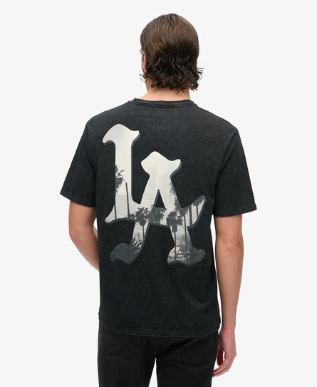 Locker geschnittenes T-Shirt mit Skateboard-Fotografie