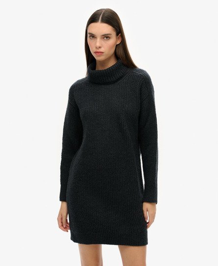 Robe pull en tricot à col roulé