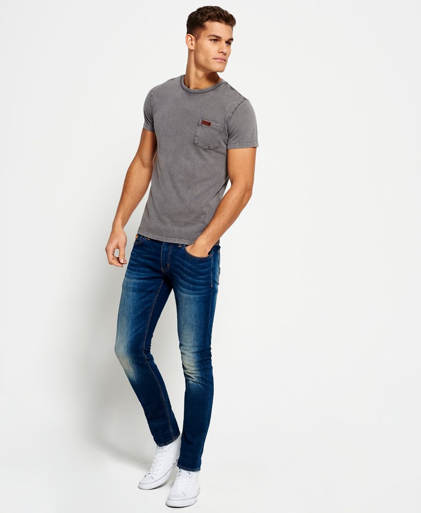 Mens - LA Pocket T-shirt in Dove Grey | Superdry UK