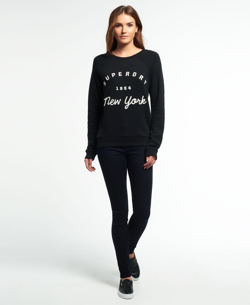 Sweat à col rond manches raglan et logo appliqué Superdry Sweat à col rond manches raglan et logo appliqué Superdry