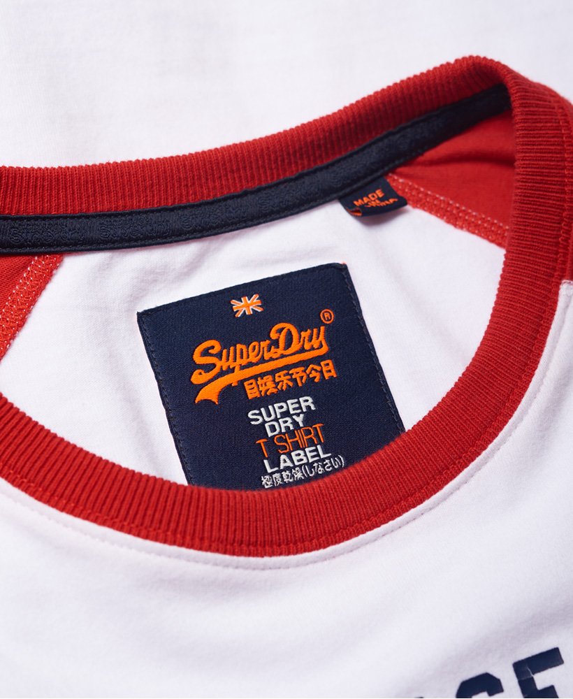 Mens - Shirt Shop Tri Raglan T-Shirt in Optic/superdry Stadium Red ...