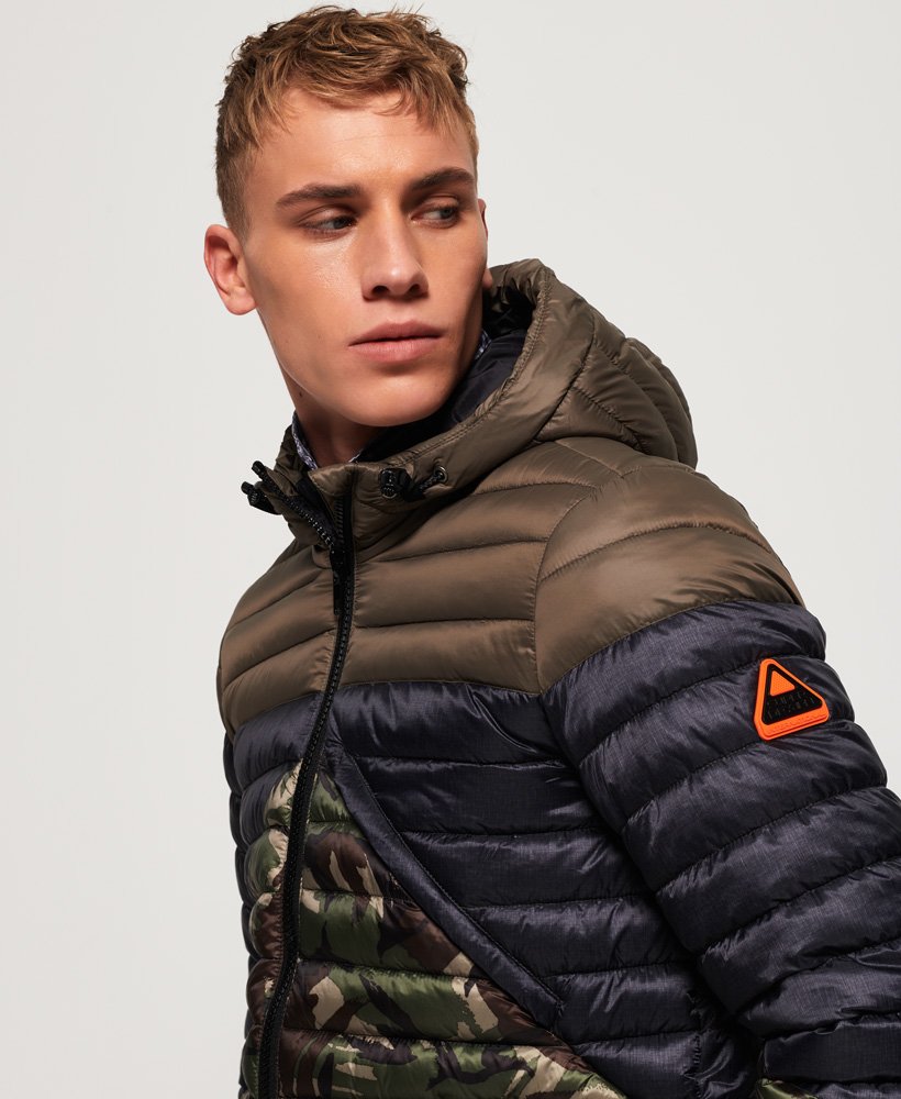 Details about   New Authentic Men's Superdry Axis Padded Hooded Puffer Jacket Camo 