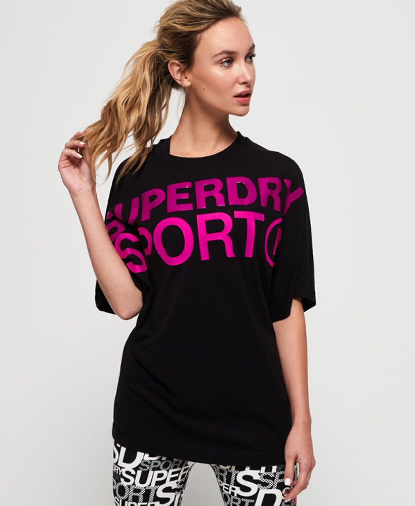 Womens - Active Loose Boyfriend T-Shirt in Black | Superdry