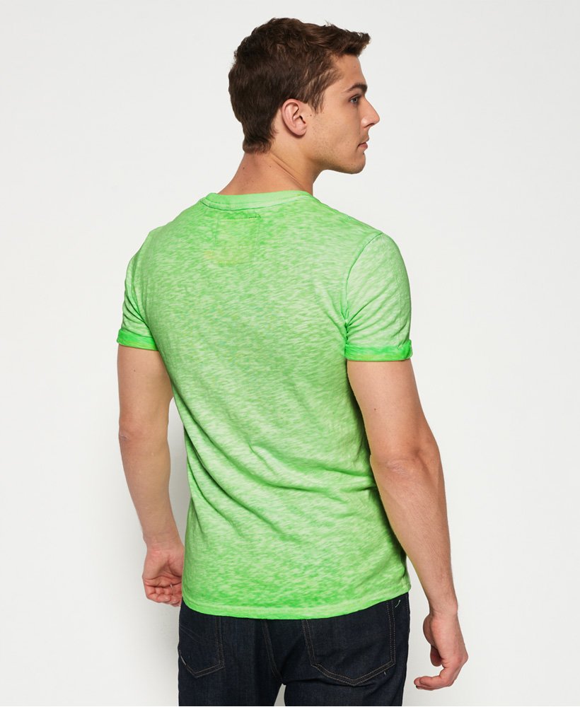 En eller anden måde Whitney Forkorte Mens - Orange Label Low Roller T-Shirt in Green | Superdry