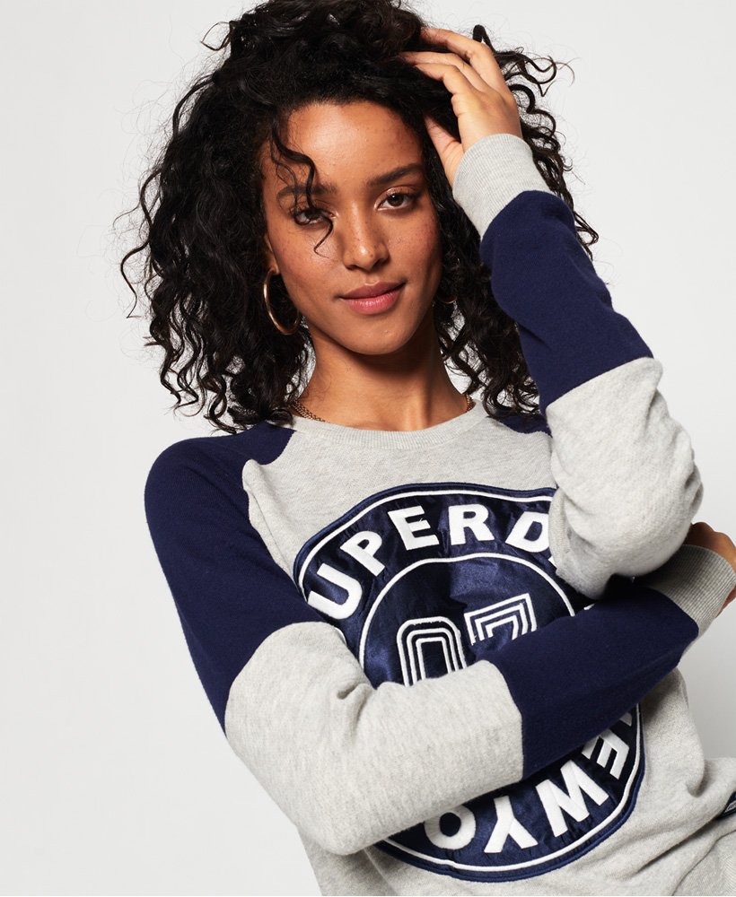 Superdry Sudadera con cuello redondo, paneles y aplicación 3