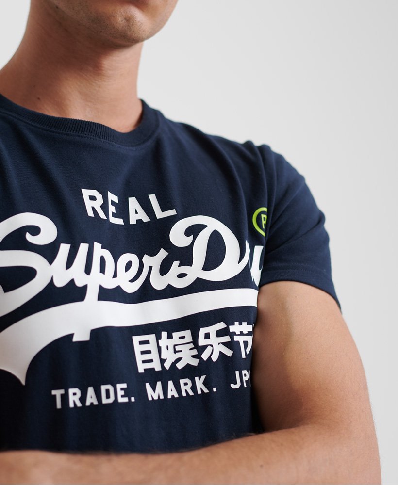 Mens Vintage Logo TShirt in Eclipse Navy Superdry
