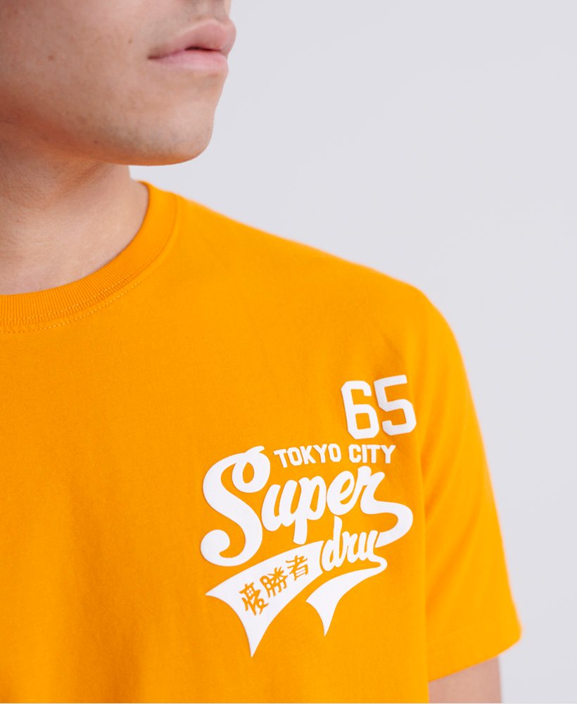 Superdry Klassisk T skjorte med skrift Herre T skjorter Superdry Klassisk T skjorte med skrift Herre T skjorter