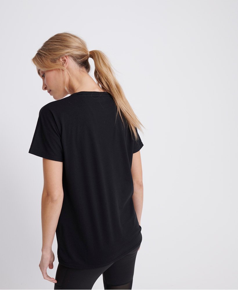 Womens - Core Sport Graphic T-shirt in Black | Superdry