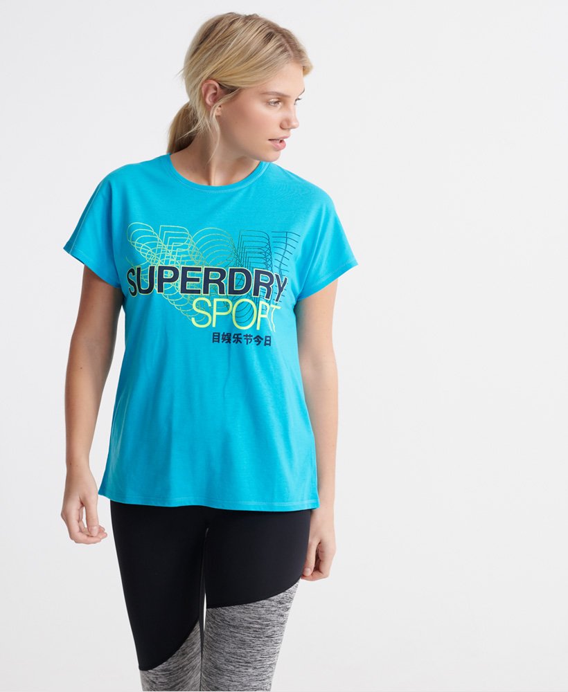 Superdry Core T skjorte med splitt i ryggen Dame T skjorter Superdry Core T skjorte med splitt i ryggen Dame T skjorter