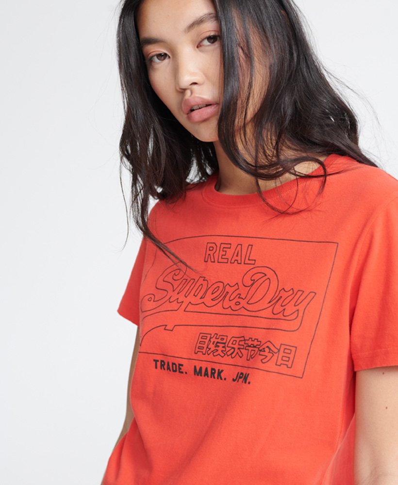 Superdry Vintage Logo T skjorte med konturdesign Dame T Superdry Vintage T skjorte rød