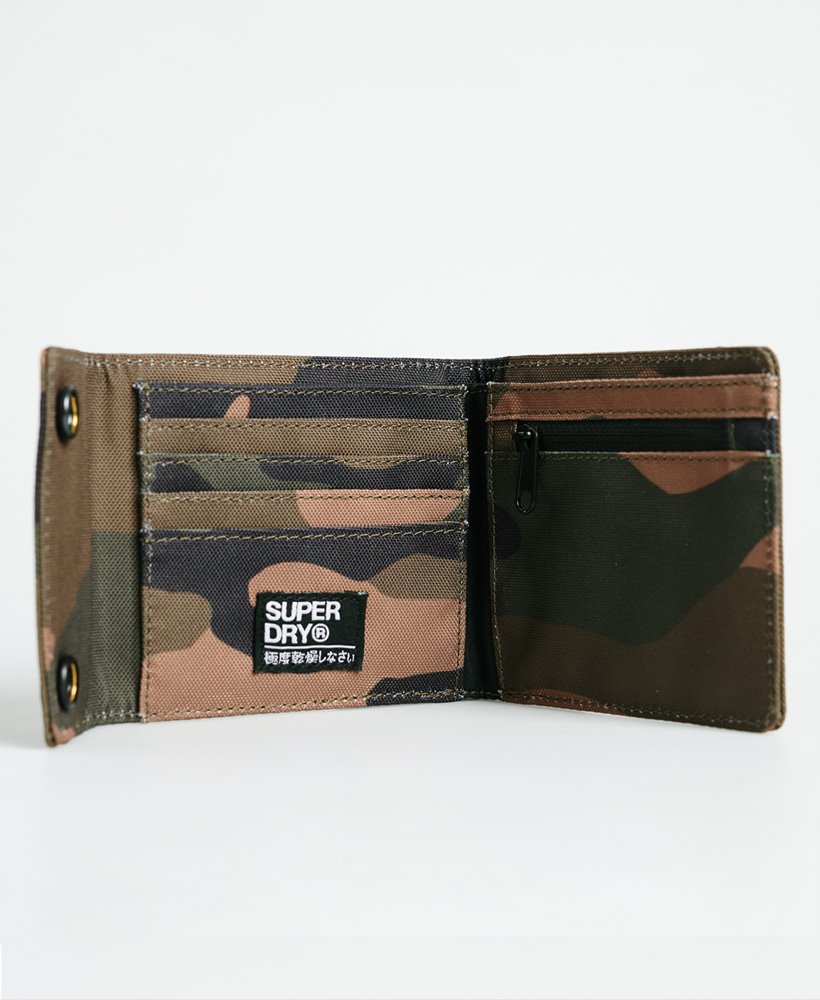 Mens - 2 Popper Wallet in Green Camo | Superdry