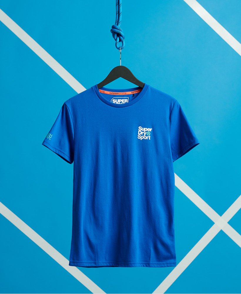 Superdry Core Sport T Shirt Mit Kleinem Logo Herren T Shirts