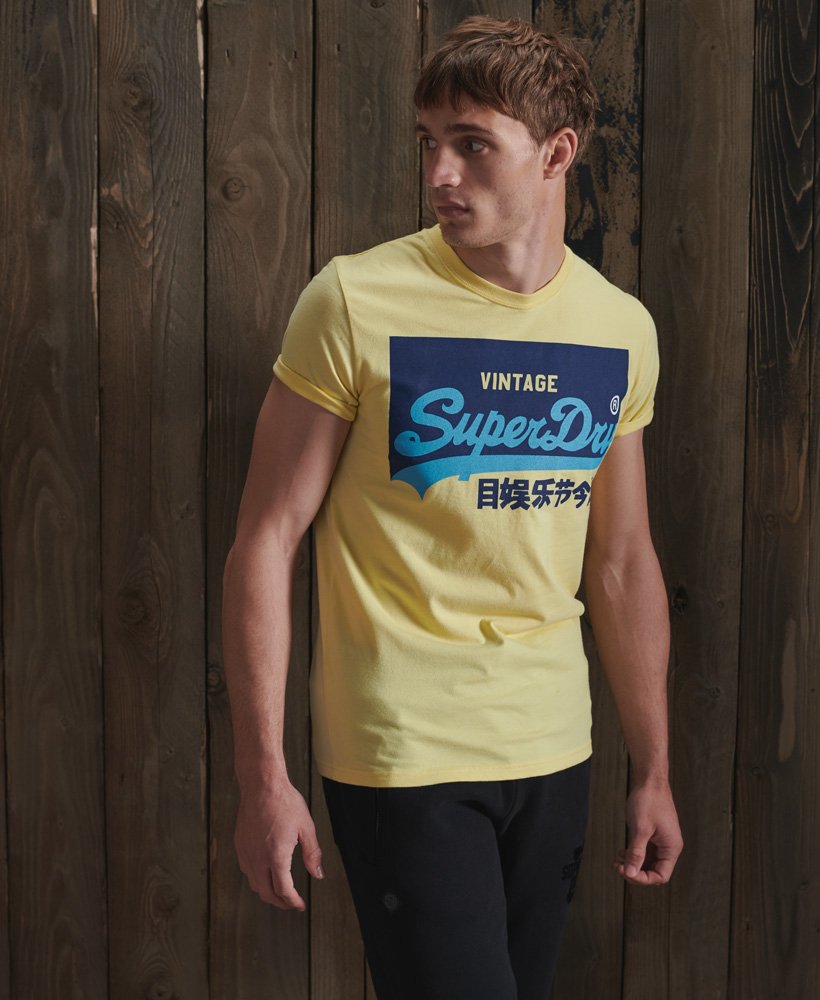 Superdry Pastellfarget Vintage Logo T skjorte i økologisk Superdry Pastellfarget Vintage Logo T skjorte i økologisk