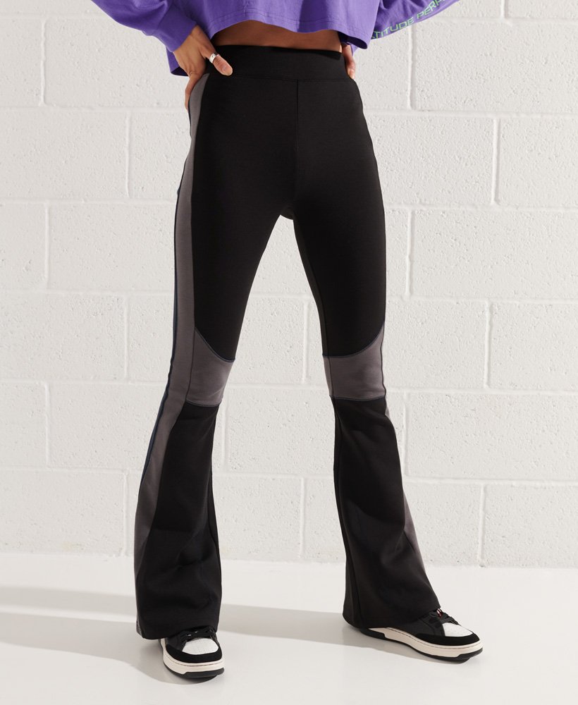 Women's Mountain Elevated Flare Jogger in Black