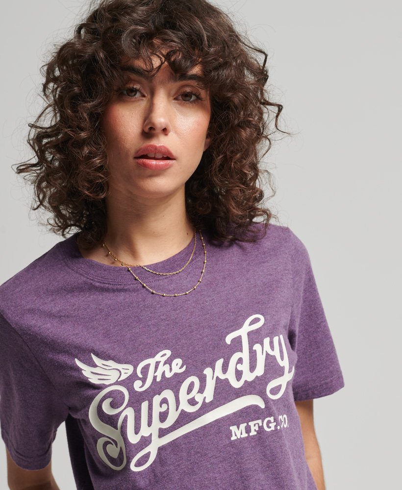 parachute stropdas Scheur Women's Vintage Script Style College T-Shirt in Purple | Superdry US