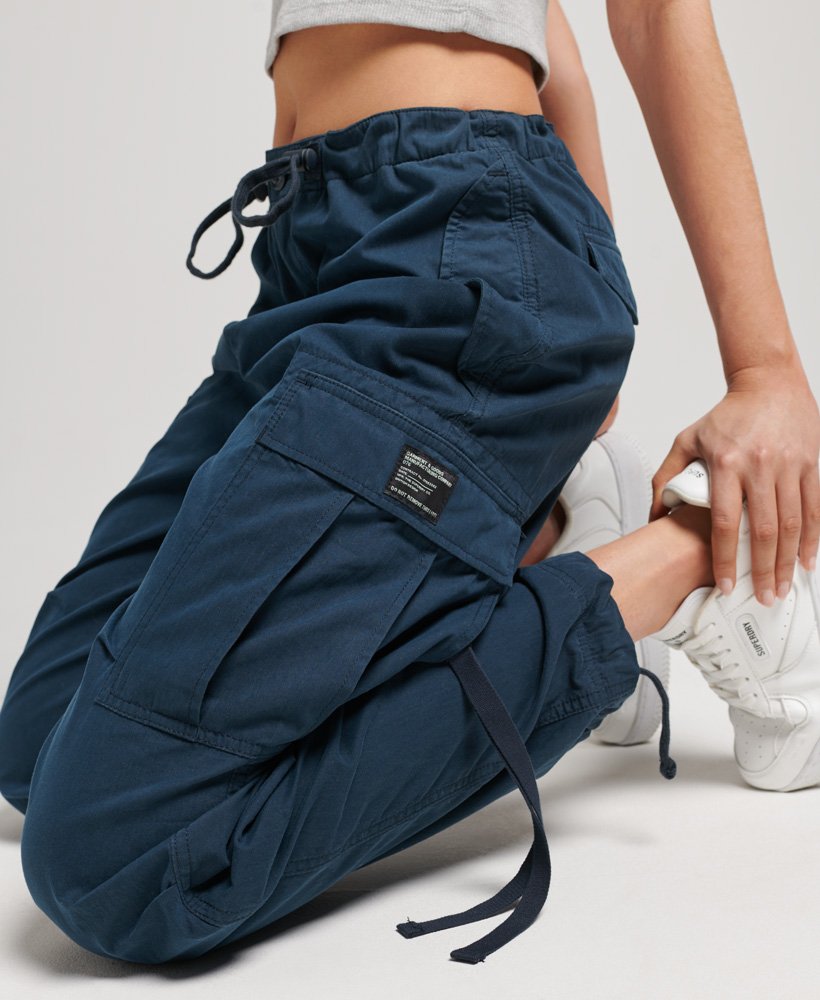 Unisex Pantalon Parachute Grip en Coton bio Taille Superdry Vêtements Pantalons & Jeans Pantalons Cargos 30/32 