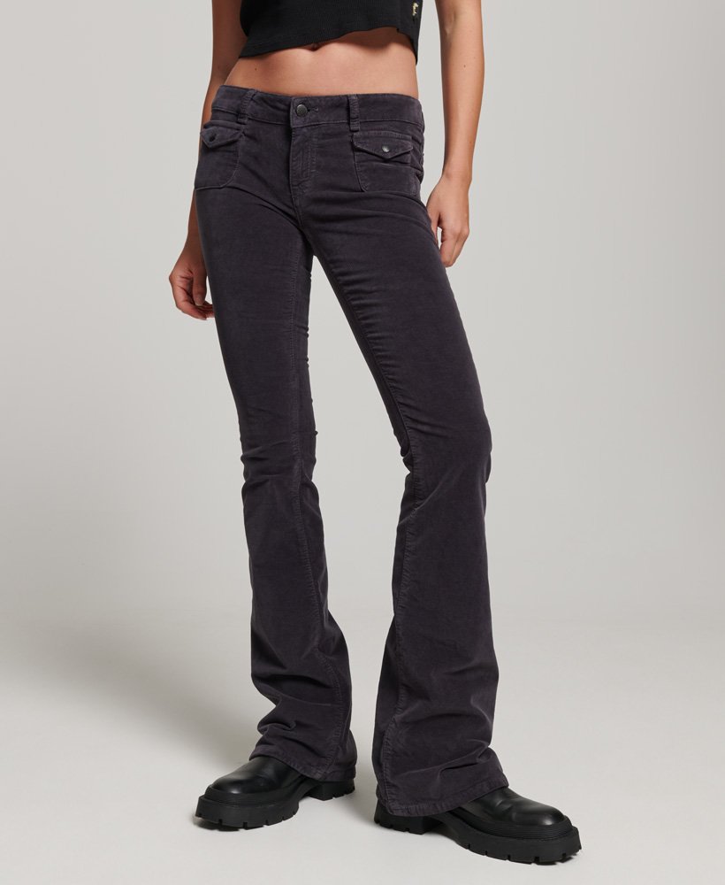 Jeans svasati a vita bassa in velluto Superdry Donna Abbigliamento Pantaloni e jeans Pantaloni Pantaloni a vita bassa 