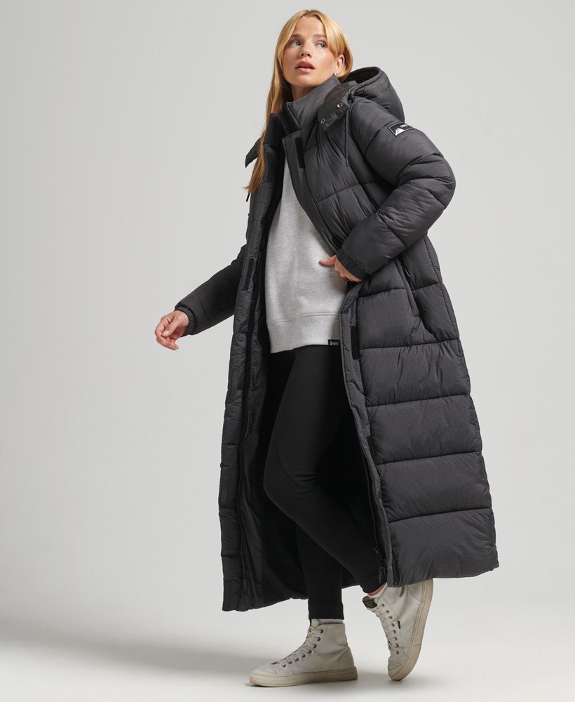 Women's Ripstop Longline Puffer Jacket in Black Grid