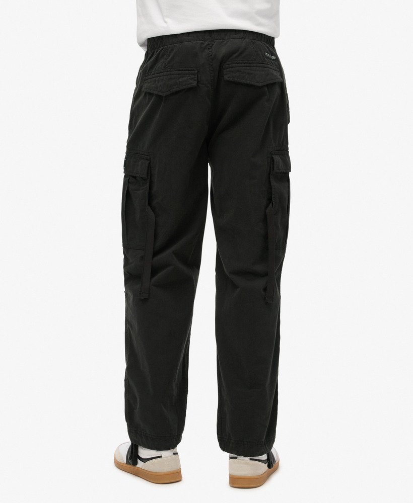 Pantalon cargo parachute superdry sale