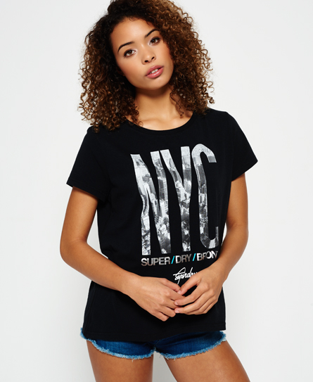 Sky Scraper Boyfriend T-shirt